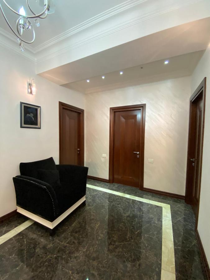 Amiryan Street, 3 Bedrooms Luxury Apartment Am440 Yerevan Exterior photo